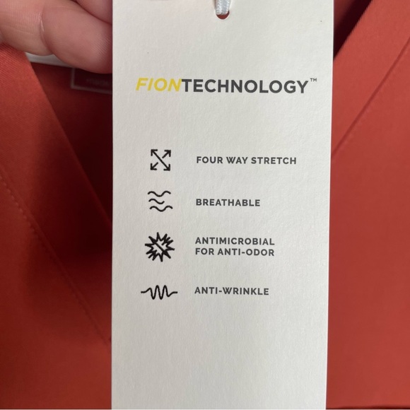 Figs Catarina One-Pocket Scrub Top in Coral/Orange XXS - Picture 10 of 11